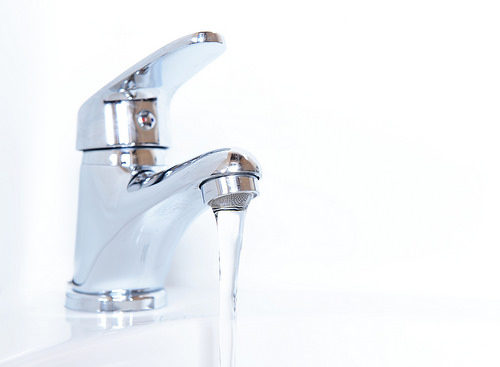 マイナスイオン活水器「美味清水」届きました