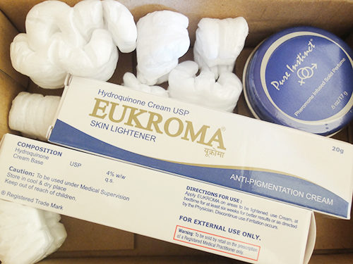 ユークロマ クリーム（Eukroma Cream）ハイドロキノン4％を顔全体に塗っちゃってます