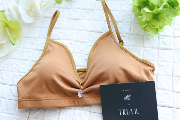 TRUTH. パワーストーン付きオーガニックコットンブラ